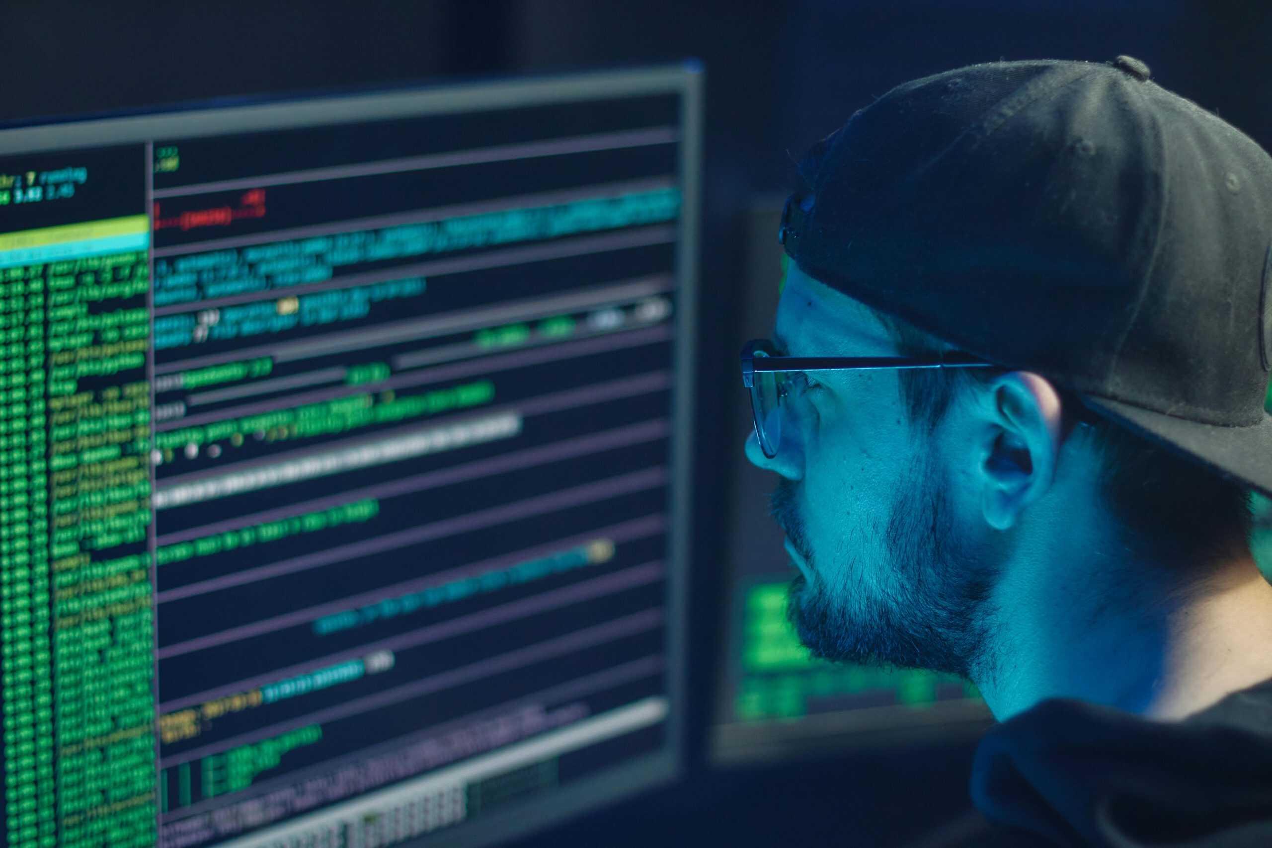 Real-time live chat monitoring for customer support and website engagement. Improve service quality with advanced chat analysis tools.